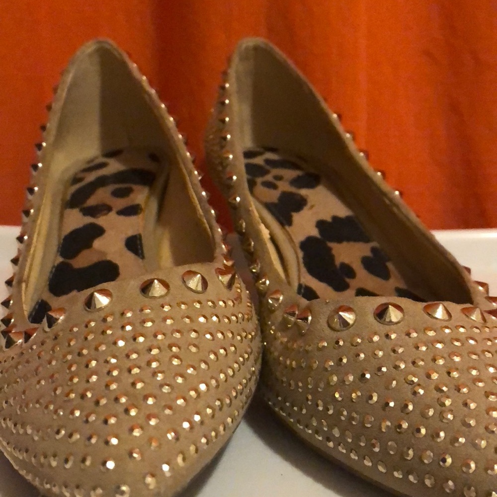 Gently-used Gianni Bini 1-inch heels